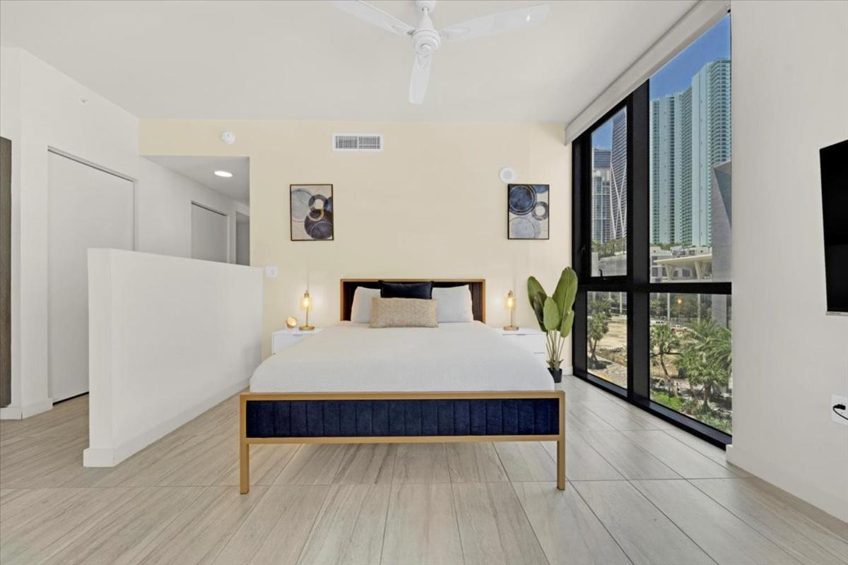 Devereaux Miami Luxury One-Bedroom And Studios Екстер'єр фото