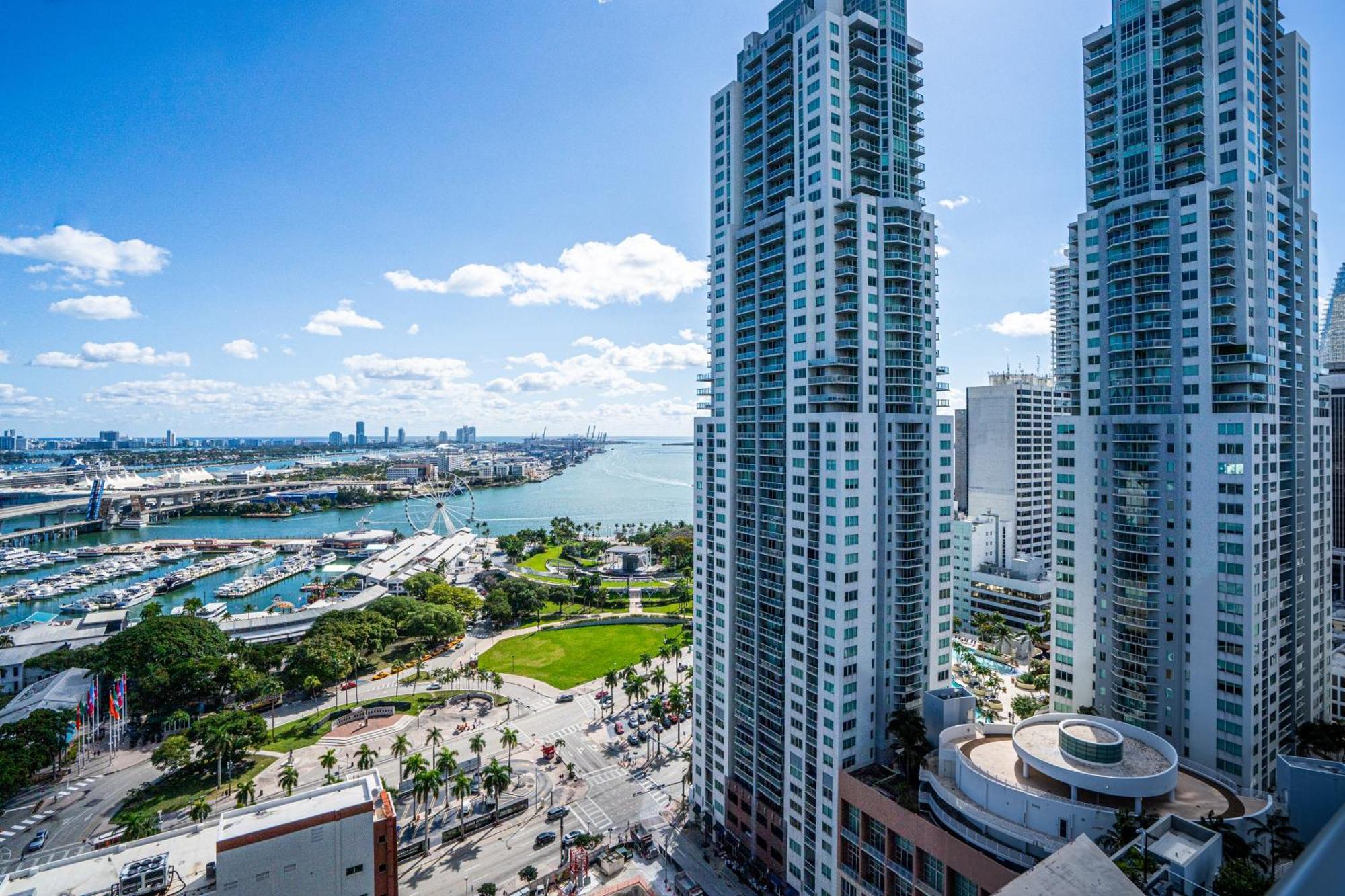 Devereaux Miami Luxury One-Bedroom And Studios Екстер'єр фото