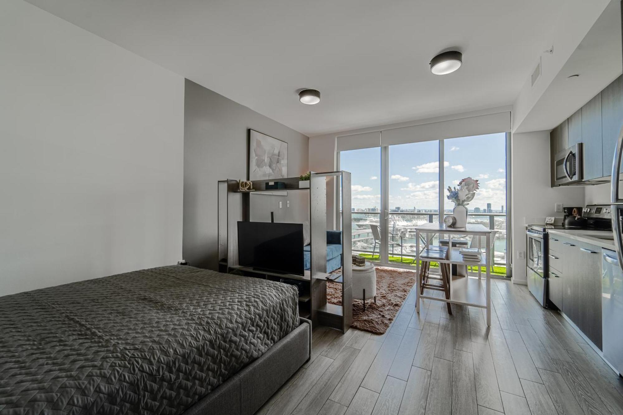 Devereaux Miami Luxury One-Bedroom And Studios Екстер'єр фото