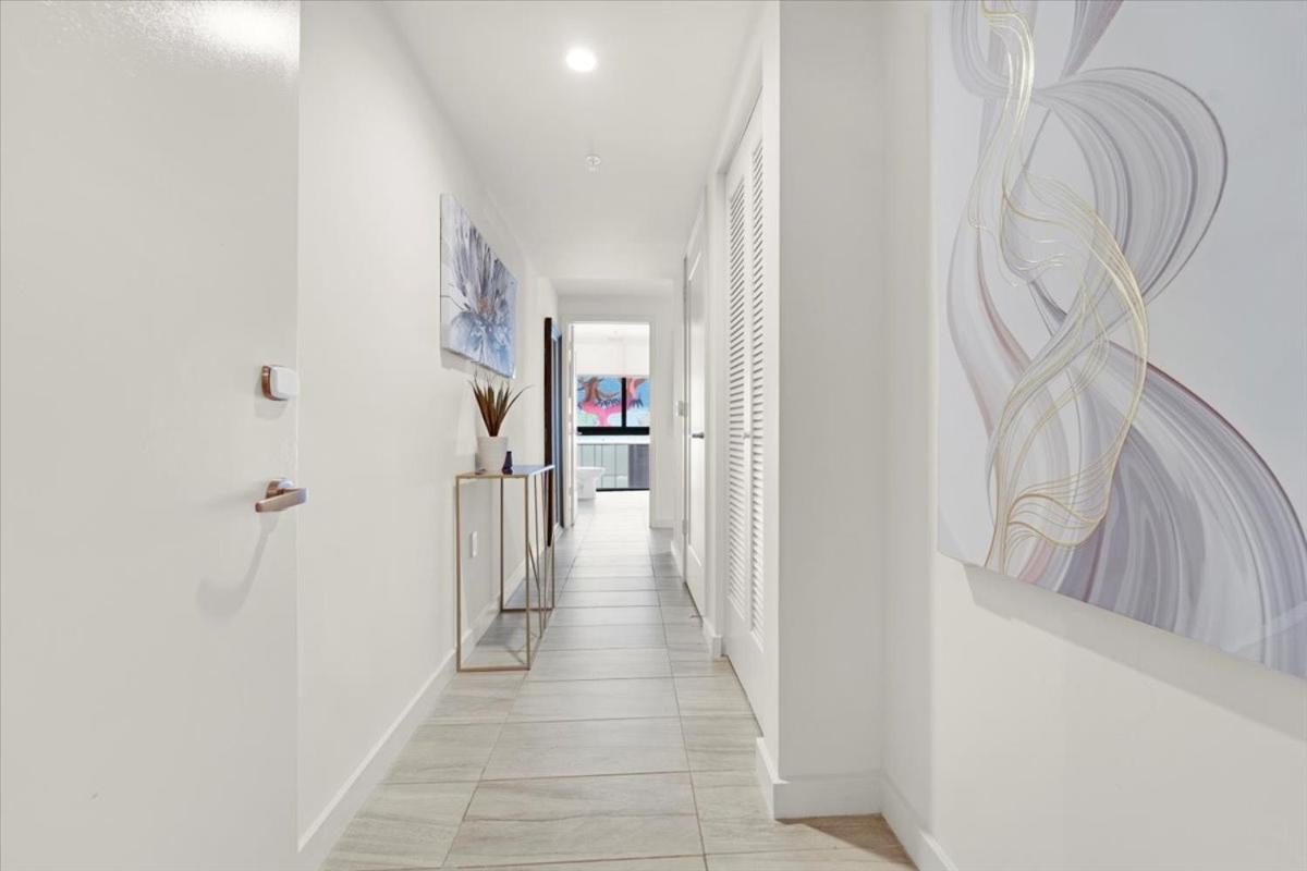 Devereaux Miami Luxury One-Bedroom And Studios Екстер'єр фото