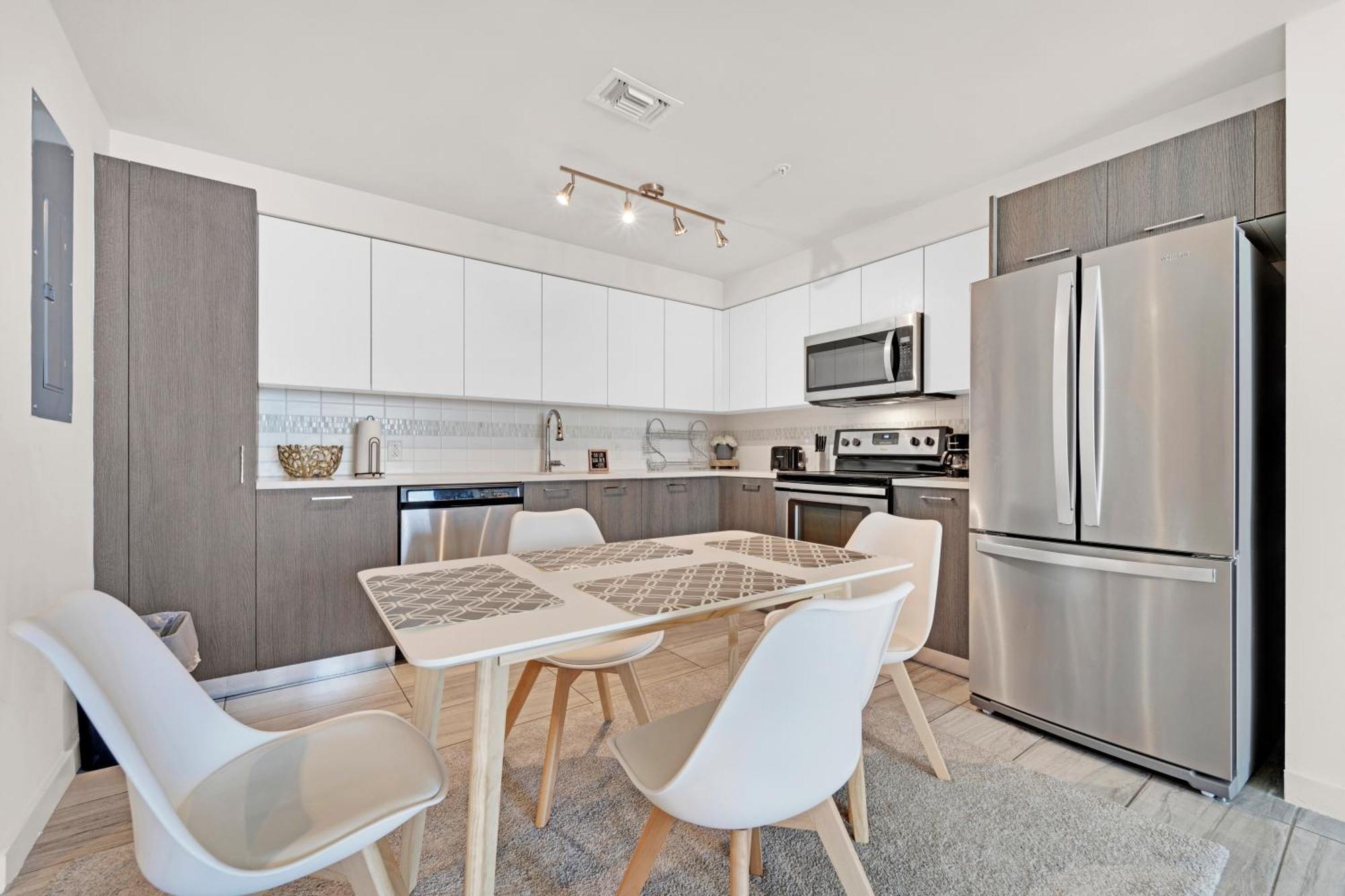 Devereaux Miami Luxury One-Bedroom And Studios Екстер'єр фото